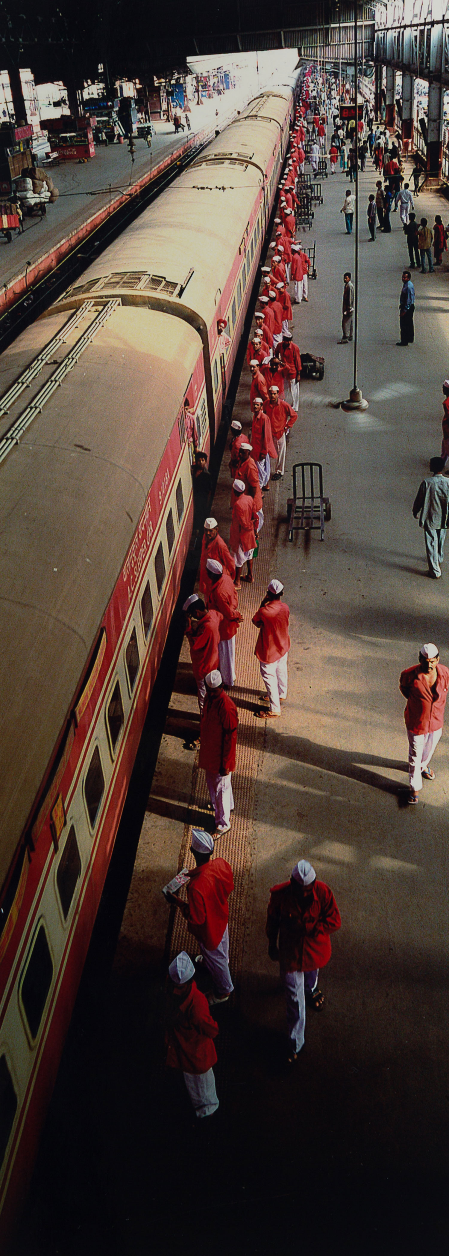 <Rajdhani Trains Arrives in Bombay, c.1990, 