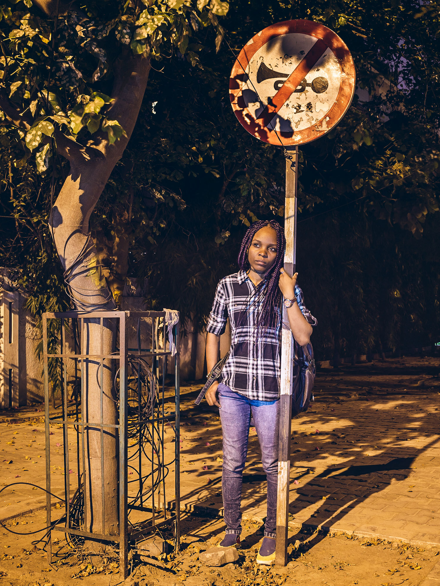 <Isabelle would rather wait for the bus. Delhi, 2016