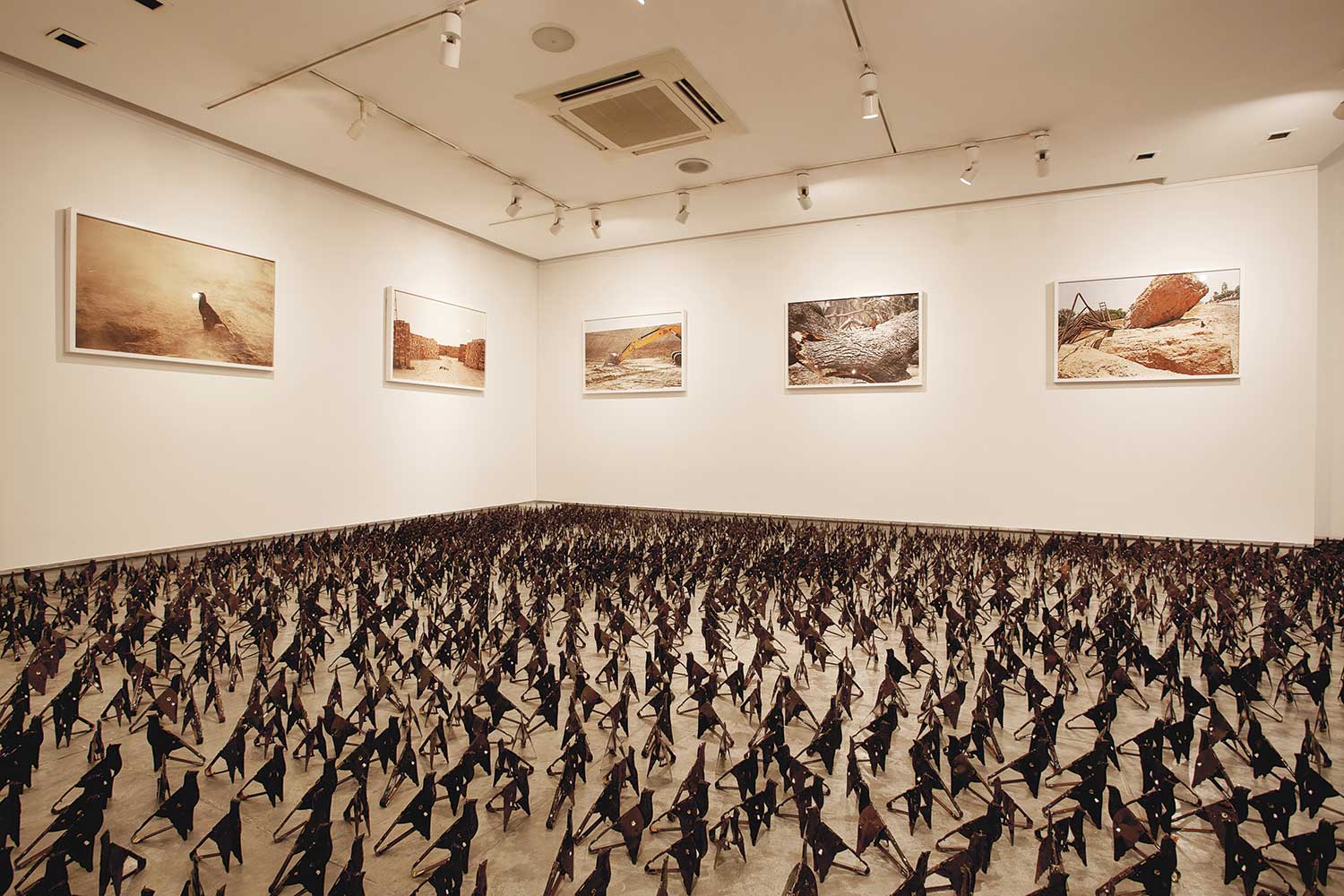 <Absence Presence, 2011